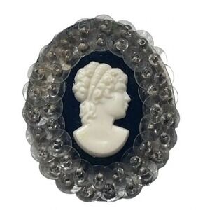 Cameo Brooch Pin Oval Sequin Trim Elegant Classic Style Women's Jewelry‎